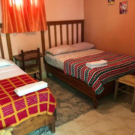 Hostal Dona Chava Pedernales Exterior photo