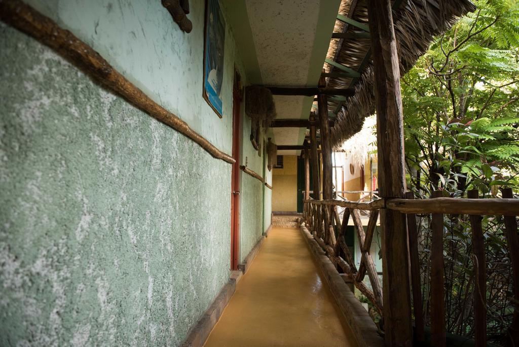Hostal Dona Chava Pedernales Exterior photo