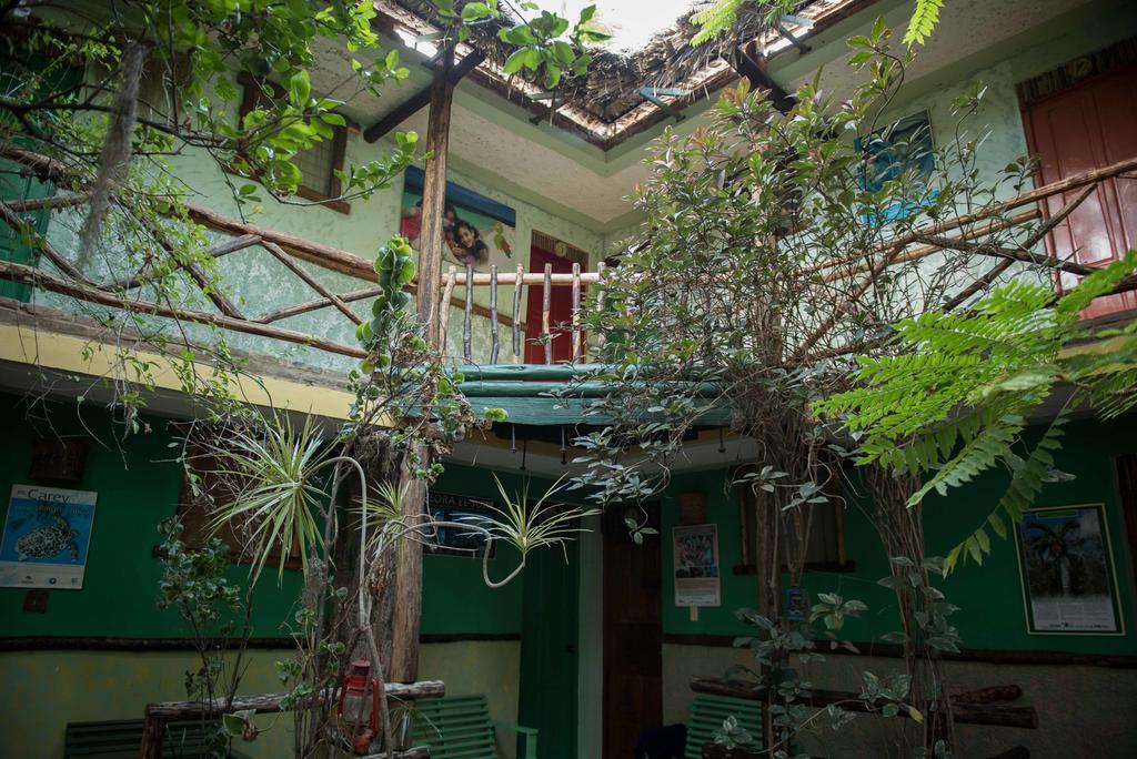 Hostal Dona Chava Pedernales Exterior photo
