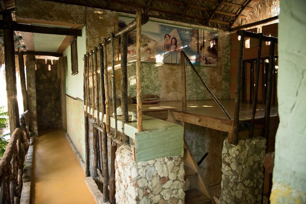 Hostal Dona Chava Pedernales Exterior photo