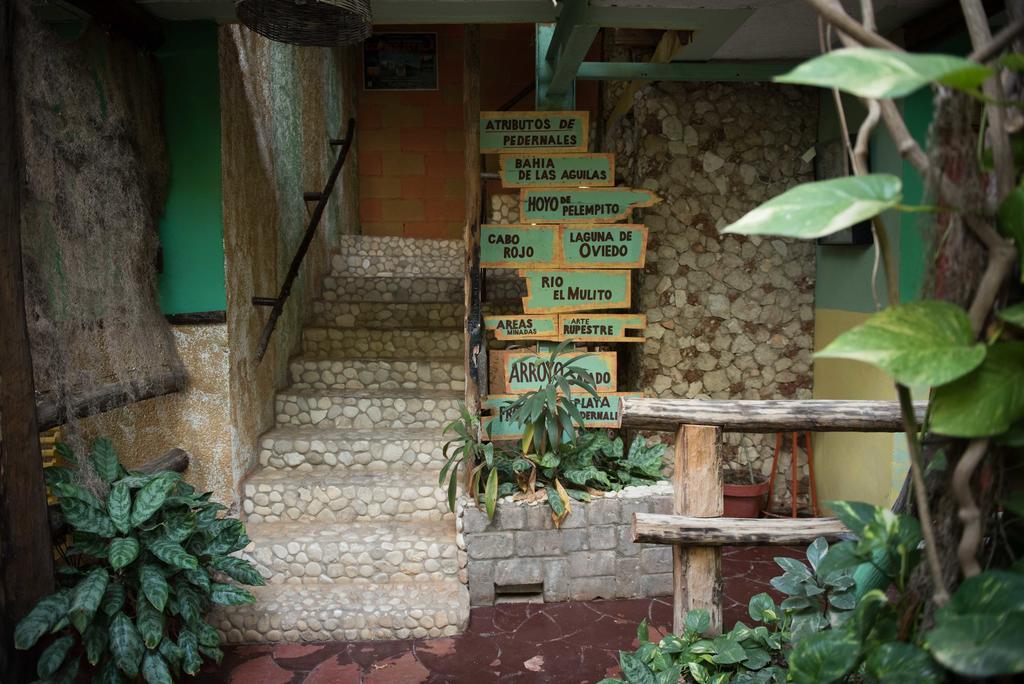Hostal Dona Chava Pedernales Exterior photo