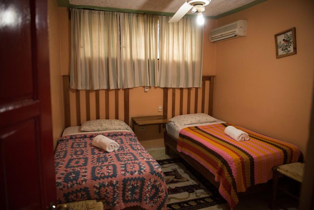 Hostal Dona Chava Pedernales Exterior photo