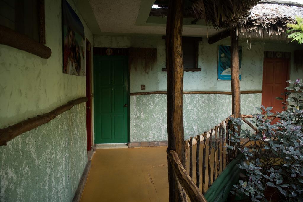 Hostal Dona Chava Pedernales Exterior photo