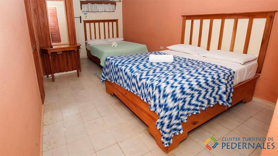 Hostal Dona Chava Pedernales Exterior photo